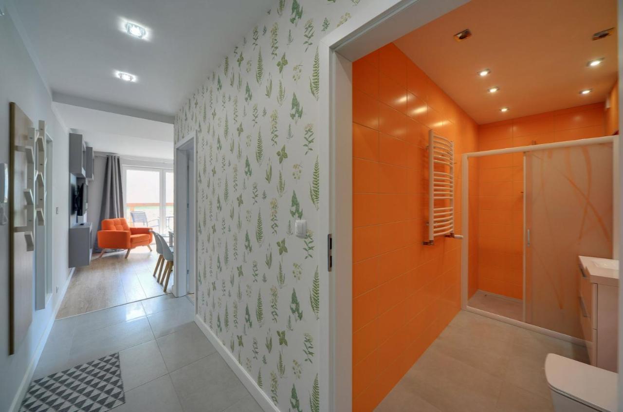 Apart Invest Warynskiego 12 ชกลาร์สกา ปอเรมบา ภายนอก รูปภาพ